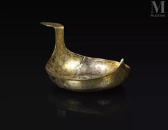 * RARE SEVENTEENTH-CENTURY VERMEIL KOVCH PRESENTED BY TSARS IVAN V AND PIERRE IER ROMANOV DIT LE GRAND--img1