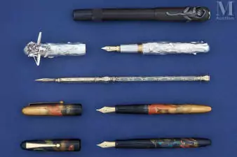 Lot de stylos divers comprenant : - CARTIER, un stylo à…