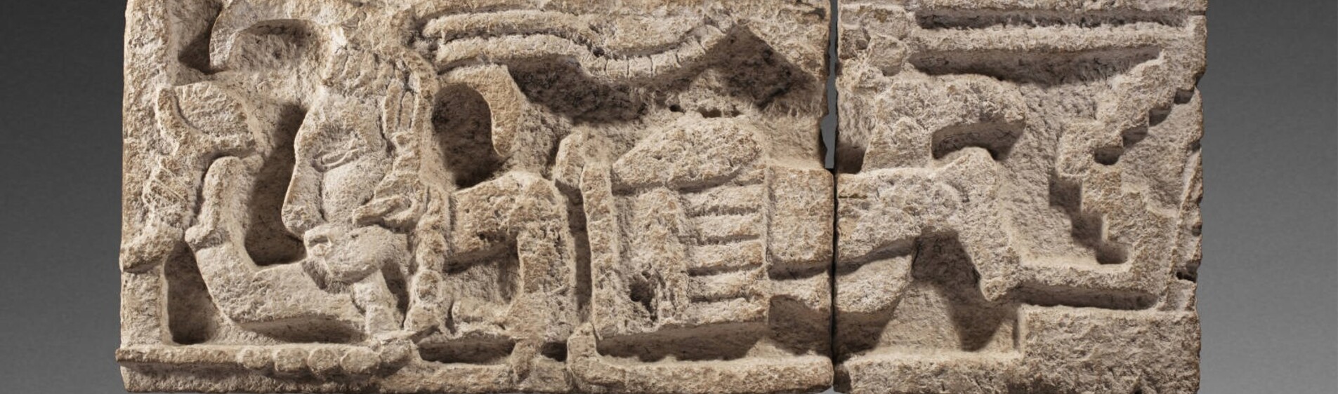 bas relief Maya adjugé 50 000 euros