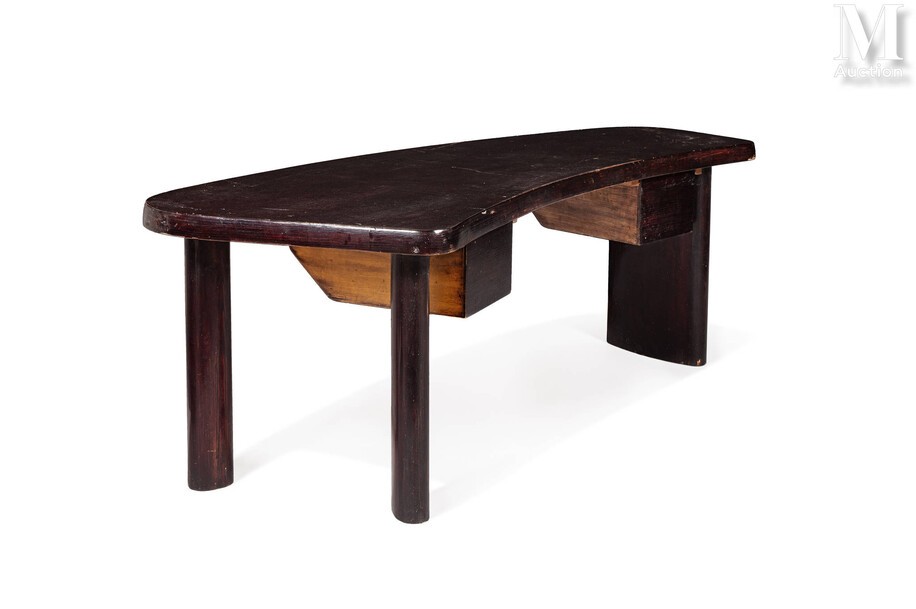 Bureau de forme Charlotte Perriand