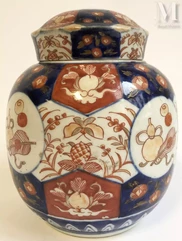 POT OVOÏDE COUVERT A DÉCOR IMARI--img1