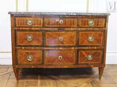 Commode en noyer et placage de bois exotiques--img1