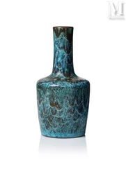 CHINE, marque et époque Yongzheng-Rarissime vase maillet à glaçure bleu de type "œuf de rouge-gorge"-img1