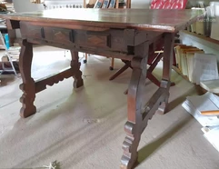 Table bureau style Haute Epoque. 19ème siècle--img1