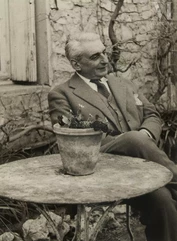 Lucien CLERGUE (1934-2014)-Portrait du peintre Jean Hugo, Mas de Fourques, Lunel, mars 1958-img1
