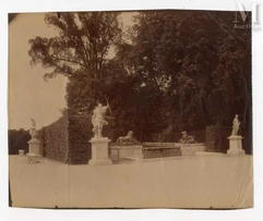Eugène ATGET (1857-1927)-Versailles, Fontaine de Diane, c. 1910-img1
