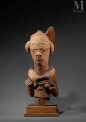 Buste de dignitaire féminin--img1